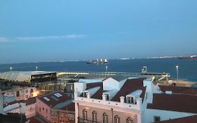 Alfama Guest House